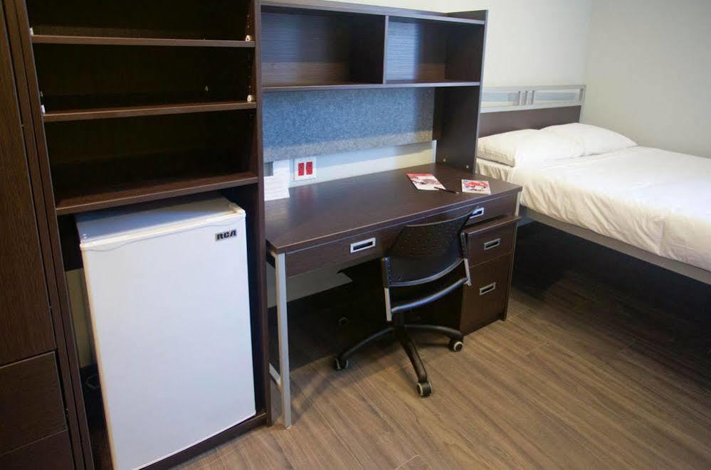 Queen'S University - David C. Smith House - Campus Accommodation Kingston Luaran gambar